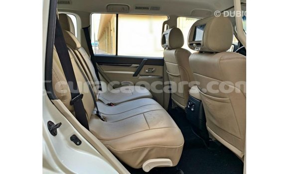 Buy Import Mitsubishi Pajero White Car in Import - Dubai in Curacao Buy Import Mitsubishi Pajero White Car in Import - Dubai in Curacao