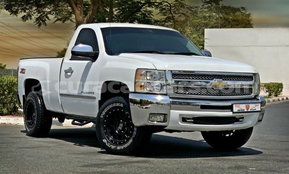 Buy Import Chevrolet Silverado White Car in Import - Dubai in Curacao Buy Import Chevrolet Silverado White Car in Import - Dubai in Curacao