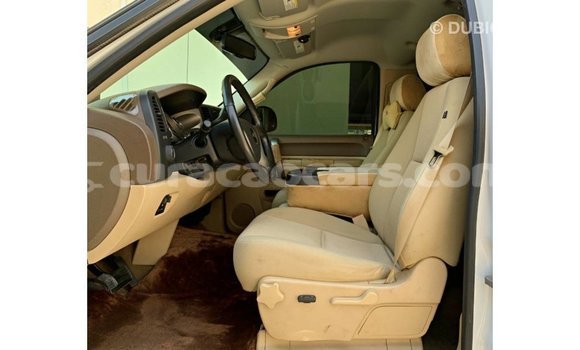 Buy Import Chevrolet Silverado White Car in Import - Dubai in Curacao Buy Import Chevrolet Silverado White Car in Import - Dubai in Curacao