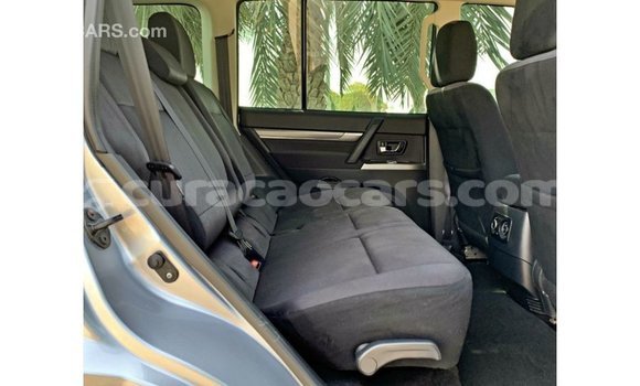 Buy Import Mitsubishi Pajero Other Car in Import - Dubai in Curacao Buy Import Mitsubishi Pajero Other Car in Import - Dubai in Curacao