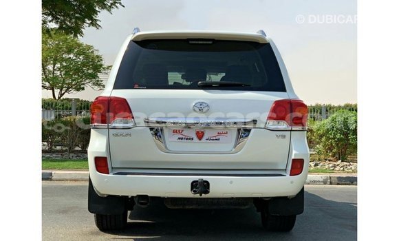 Buy Import Toyota Land Cruiser White Car in Import - Dubai in Curacao Buy Import Toyota Land Cruiser White Car in Import - Dubai in Curacao