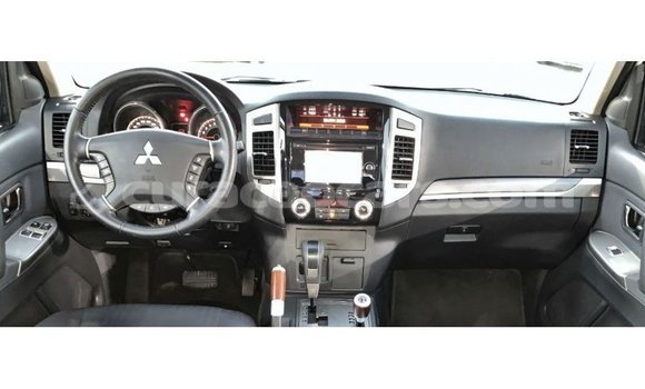 Buy Import Mitsubishi Pajero White Car in Import - Dubai in Curacao Buy Import Mitsubishi Pajero White Car in Import - Dubai in Curacao