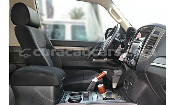 Buy Import Mitsubishi Pajero White Car in Import - Dubai in Curacao Buy Import Mitsubishi Pajero White Car in Import - Dubai in Curacao