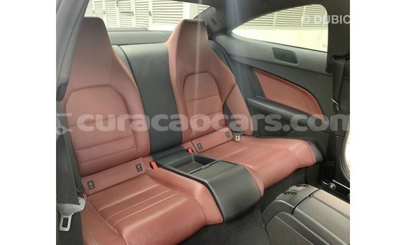 Buy Import Mercedes-Benz 190 (W201) Other Car in Import - Dubai in Curacao Buy Import Mercedes-Benz 190 (W201) Other Car in Import - Dubai in Curacao