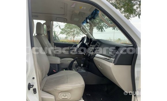Buy Import Mitsubishi Pajero White Car in Import - Dubai in Curacao Buy Import Mitsubishi Pajero White Car in Import - Dubai in Curacao