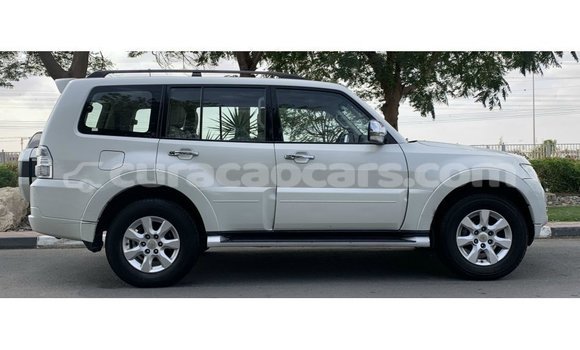 Buy Import Mitsubishi Pajero White Car in Import - Dubai in Curacao Buy Import Mitsubishi Pajero White Car in Import - Dubai in Curacao