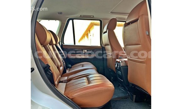 Buy Import Land Rover Range Rover White Car in Import - Dubai in Curacao Buy Import Land Rover Range Rover White Car in Import - Dubai in Curacao