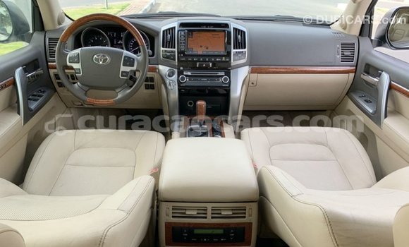 Buy Import Toyota Land Cruiser White Car in Import - Dubai in Curacao Buy Import Toyota Land Cruiser White Car in Import - Dubai in Curacao