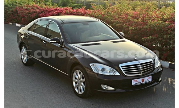 Buy Import Mercedes-Benz 200 Blue Car in Import - Dubai in Curacao