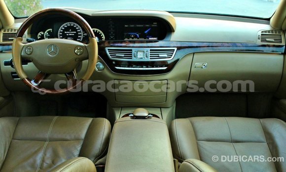 Buy Import Mercedes-Benz 200 Blue Car in Import - Dubai in Curacao Buy Import Mercedes-Benz 200 Blue Car in Import - Dubai in Curacao