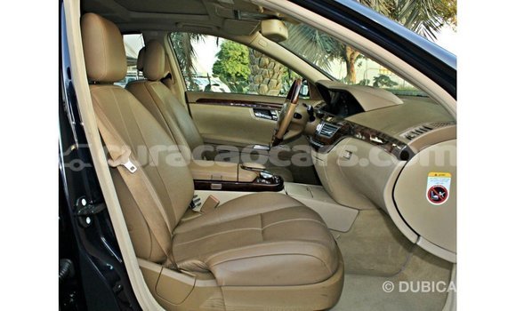 Buy Import Mercedes-Benz 200 Blue Car in Import - Dubai in Curacao Buy Import Mercedes-Benz 200 Blue Car in Import - Dubai in Curacao
