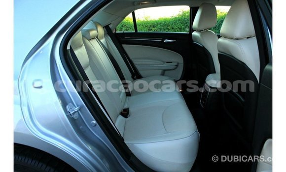 Buy Import Chrysler 300 Other Car in Import - Dubai in Curacao Buy Import Chrysler 300 Other Car in Import - Dubai in Curacao