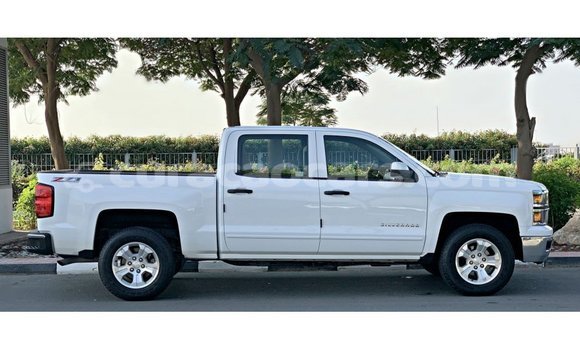 Buy Import Chevrolet Silverado White Car in Import - Dubai in Curacao Buy Import Chevrolet Silverado White Car in Import - Dubai in Curacao