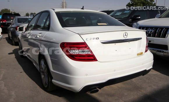 Buy Import Mercedes-Benz 200 White Car in Import - Dubai in Curacao Buy Import Mercedes-Benz 200 White Car in Import - Dubai in Curacao