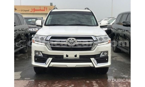 Buy Import Toyota Land Cruiser White Car in Import - Dubai in Curacao Buy Import Toyota Land Cruiser White Car in Import - Dubai in Curacao
