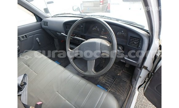 Buy Import Toyota Hilux White Car in Import - Dubai in Curacao Buy Import Toyota Hilux White Car in Import - Dubai in Curacao