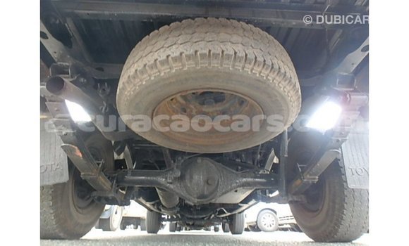 Buy Import Toyota Hilux White Car in Import - Dubai in Curacao Buy Import Toyota Hilux White Car in Import - Dubai in Curacao