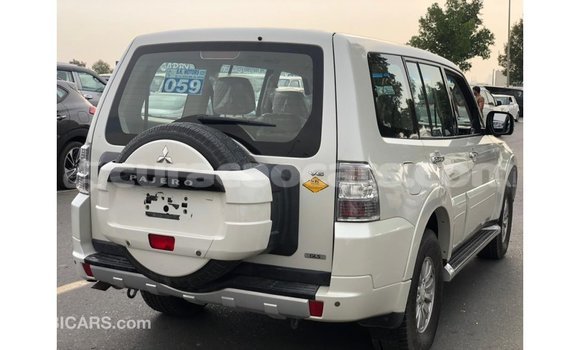 Buy Import Mitsubishi Pajero White Car in Import - Dubai in Curacao Buy Import Mitsubishi Pajero White Car in Import - Dubai in Curacao