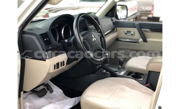 Buy Import Mitsubishi Pajero White Car in Import - Dubai in Curacao Buy Import Mitsubishi Pajero White Car in Import - Dubai in Curacao