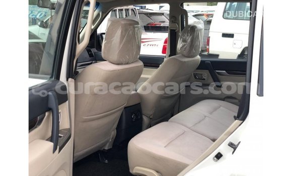 Buy Import Mitsubishi Pajero White Car in Import - Dubai in Curacao Buy Import Mitsubishi Pajero White Car in Import - Dubai in Curacao