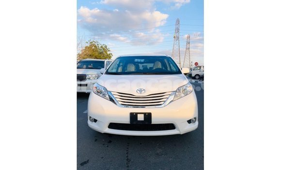 Buy Import Toyota Sienna White Car in Import - Dubai in Curacao Buy Import Toyota Sienna White Car in Import - Dubai in Curacao