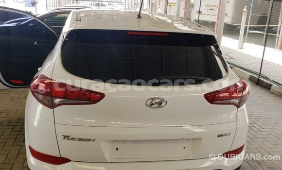Buy Import Hyundai Tucson White Car in Import - Dubai in Curacao Buy Import Hyundai Tucson White Car in Import - Dubai in Curacao