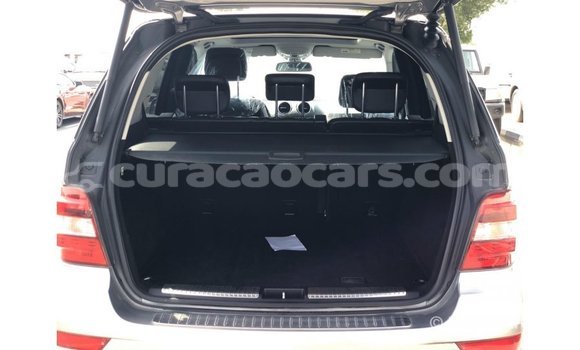 Buy Import Mercedes-Benz 190 (W201) Other Car in Import - Dubai in Curacao Buy Import Mercedes-Benz 190 (W201) Other Car in Import - Dubai in Curacao