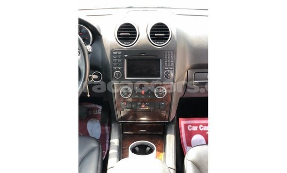 Buy Import Mercedes-Benz 190 (W201) Other Car in Import - Dubai in Curacao Buy Import Mercedes-Benz 190 (W201) Other Car in Import - Dubai in Curacao