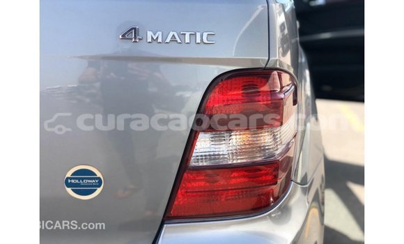 Buy Import Mercedes-Benz 190 (W201) Other Car in Import - Dubai in Curacao Buy Import Mercedes-Benz 190 (W201) Other Car in Import - Dubai in Curacao