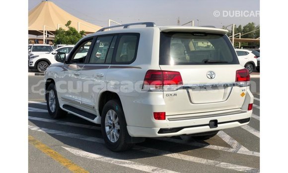 Buy Import Toyota Land Cruiser White Car in Import - Dubai in Curacao Buy Import Toyota Land Cruiser White Car in Import - Dubai in Curacao