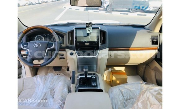 Buy Import Toyota Land Cruiser White Car in Import - Dubai in Curacao Buy Import Toyota Land Cruiser White Car in Import - Dubai in Curacao