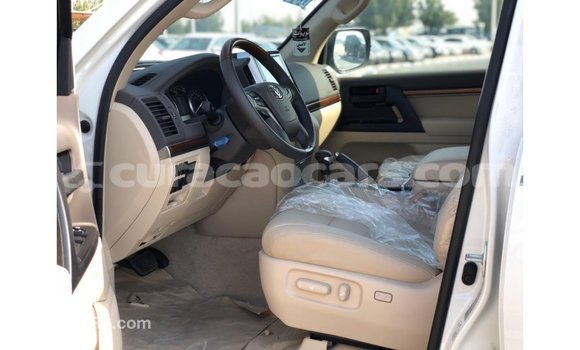 Buy Import Toyota Land Cruiser White Car in Import - Dubai in Curacao Buy Import Toyota Land Cruiser White Car in Import - Dubai in Curacao