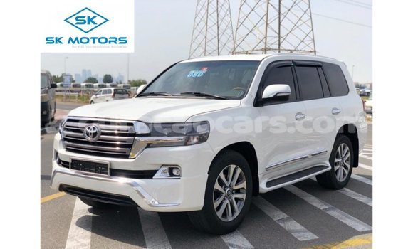 Buy Import Toyota Land Cruiser White Car in Import - Dubai in Curacao Buy Import Toyota Land Cruiser White Car in Import - Dubai in Curacao