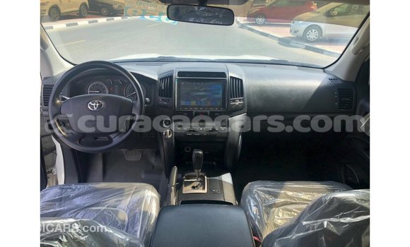 Buy Import Toyota Land Cruiser White Car in Import - Dubai in Curacao Buy Import Toyota Land Cruiser White Car in Import - Dubai in Curacao