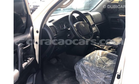 Buy Import Toyota Land Cruiser White Car in Import - Dubai in Curacao Buy Import Toyota Land Cruiser White Car in Import - Dubai in Curacao