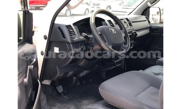 Buy Import Toyota Hiace White Car in Import - Dubai in Curacao Buy Import Toyota Hiace White Car in Import - Dubai in Curacao