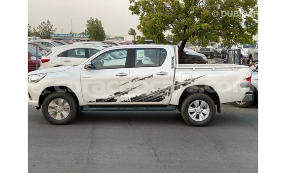 Buy Import Toyota Hilux White Car in Import - Dubai in Curacao Buy Import Toyota Hilux White Car in Import - Dubai in Curacao