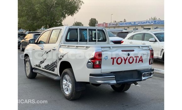Buy Import Toyota Hilux White Car in Import - Dubai in Curacao Buy Import Toyota Hilux White Car in Import - Dubai in Curacao