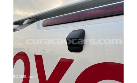 Buy Import Toyota Hilux White Car in Import - Dubai in Curacao Buy Import Toyota Hilux White Car in Import - Dubai in Curacao