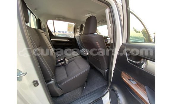 Buy Import Toyota Hilux White Car in Import - Dubai in Curacao Buy Import Toyota Hilux White Car in Import - Dubai in Curacao