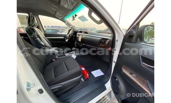 Buy Import Toyota Hilux White Car in Import - Dubai in Curacao Buy Import Toyota Hilux White Car in Import - Dubai in Curacao