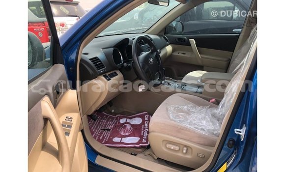 Buy Import Toyota Highlander Blue Car in Import - Dubai in Curacao Buy Import Toyota Highlander Blue Car in Import - Dubai in Curacao