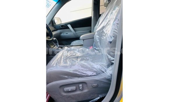 Buy Import Toyota Highlander Other Car in Import - Dubai in Curacao Buy Import Toyota Highlander Other Car in Import - Dubai in Curacao