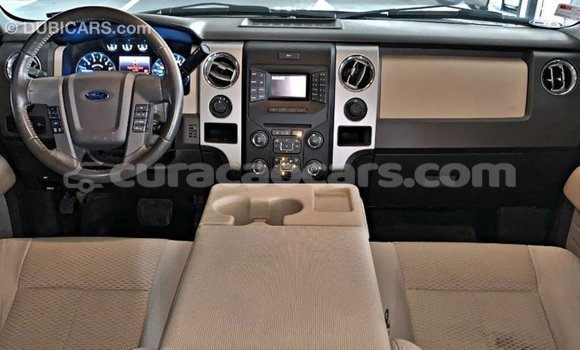 Buy Import Ford Club Wagon Brown Car in Import - Dubai in Curacao Buy Import Ford Club Wagon Brown Car in Import - Dubai in Curacao