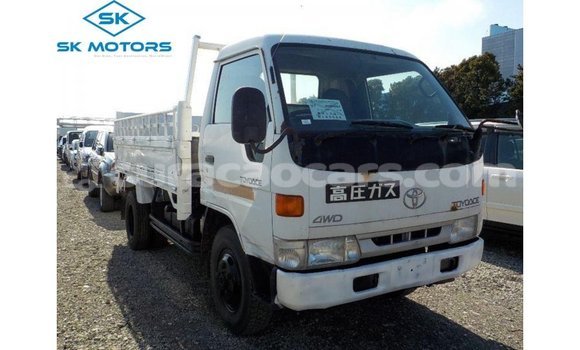 Buy Import Toyota Dyna White Car in Import - Dubai in Curacao