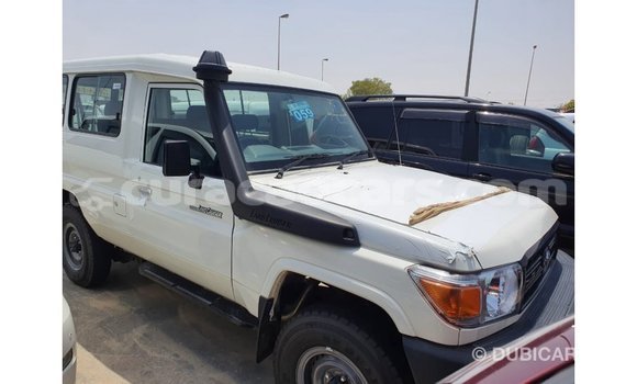 Buy Import Toyota Land Cruiser White Car in Import - Dubai in Curacao Buy Import Toyota Land Cruiser White Car in Import - Dubai in Curacao