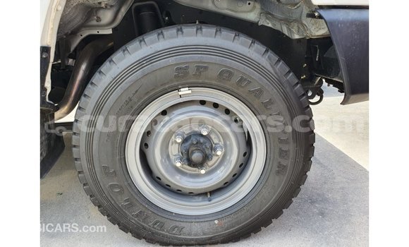 Buy Import Toyota Land Cruiser White Car in Import - Dubai in Curacao Buy Import Toyota Land Cruiser White Car in Import - Dubai in Curacao