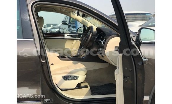 Buy Import Volkswagen Touareg Brown Car in Import - Dubai in Curacao Buy Import Volkswagen Touareg Brown Car in Import - Dubai in Curacao