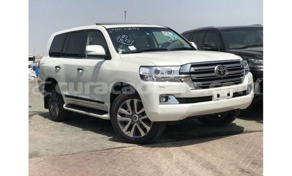 Buy Import Toyota Land Cruiser White Car in Import - Dubai in Curacao Buy Import Toyota Land Cruiser White Car in Import - Dubai in Curacao