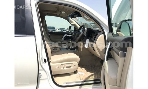 Buy Import Toyota Land Cruiser White Car in Import - Dubai in Curacao Buy Import Toyota Land Cruiser White Car in Import - Dubai in Curacao